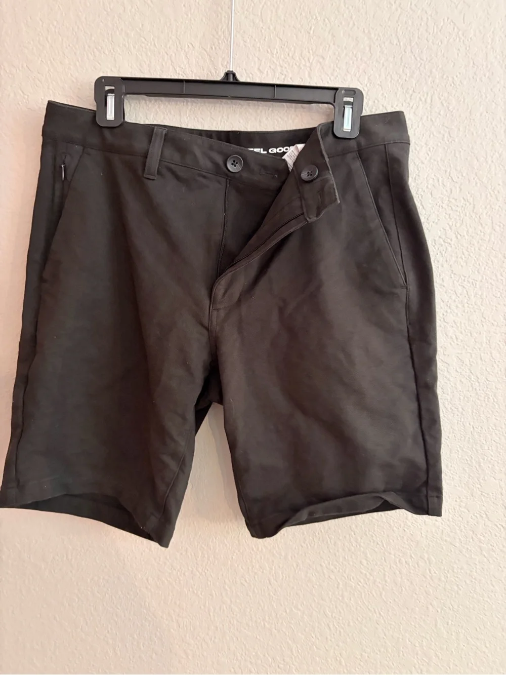 True Classic Men’s Black Shorts Size 33